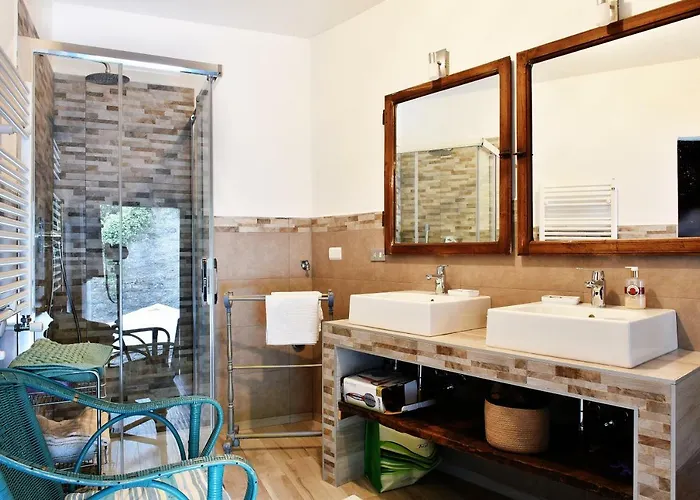 La Nuta Faggeto Lario